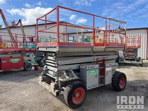 Skyjack Sj Dual Fuel X Scissor Lift In St Charles Illinois