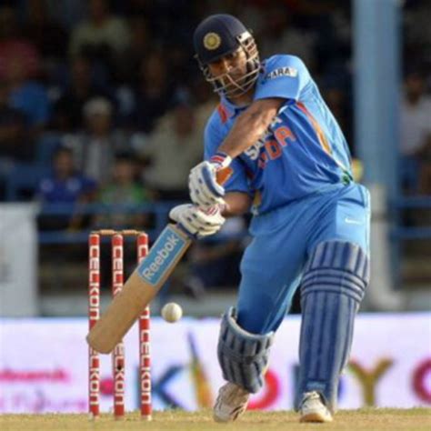 Number of innings MS Dhoni has finished off with a six