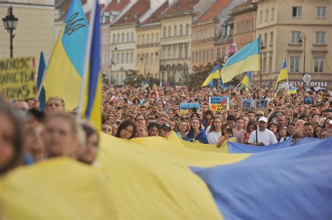 Warszawa Wi Tuje Dzie Niepodleg O Ci Ukrainy Trzaskowski Zawsze