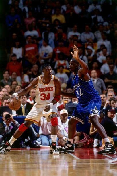 Pin De Cool Breeze Em Hakeem Olajuwon 34 Shaquille O Neal Orlando