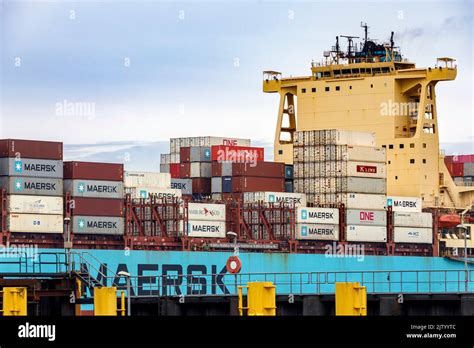 Container Ship Maersk Luz In The Overseas Port Of Bremerhaven Stock