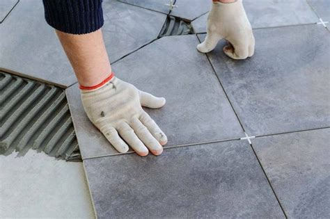 Укладка плитки на улице – инструкции и способы | Tiles, Tile ...