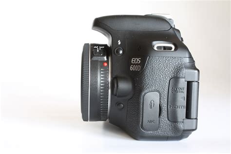 Canon EF 50mm 1:1.8 II vs Canon EF 40mm f/2.8 STM: Which to get? - Erik ...