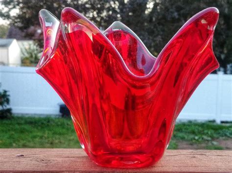 Vintage Mid Century Modern Tulip Vase Red Art Glass Circa Etsy