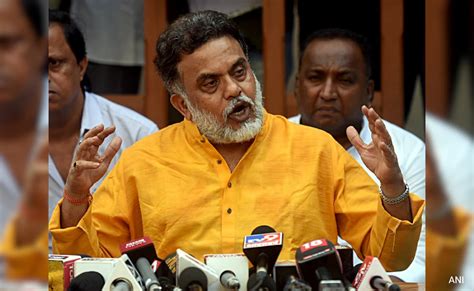 Expelled Congress Leader Sanjay Nirupam Joins Eknath Shinde Led Shiv Sena