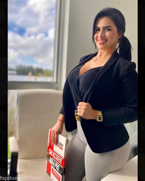 Ilenn Santos Busty And Fit Milf Page 2 Of 2 Fapdungeon