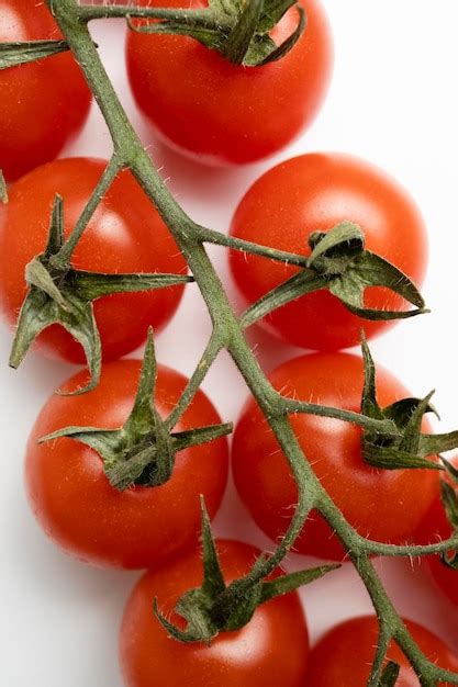 Premium Photo Bunch Of Fresh Red Tomatoes Isolated On White Background