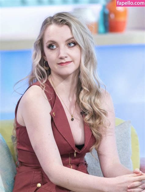 Evanna Lynch Luna Lovegood Reportedly Evannalynch Nude Leaked Photo