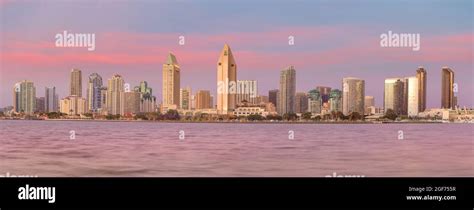 San Diego skyline at sunset, CA Stock Photo - Alamy