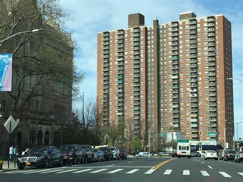 Bay ridge ny housing prices are attracting more young families 3