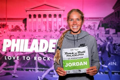 The Jordan Hasay Storm Is Coming To The Chicago Marathon