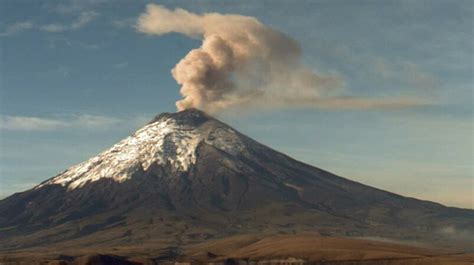 Qué debe hacer ante la caída de ceniza volcánica