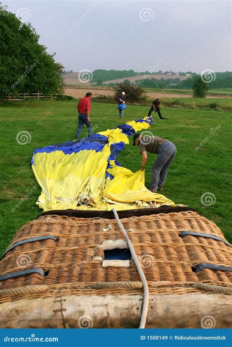 Hot Air Balloon And Basket Stock Image Image Of Flame 1500149