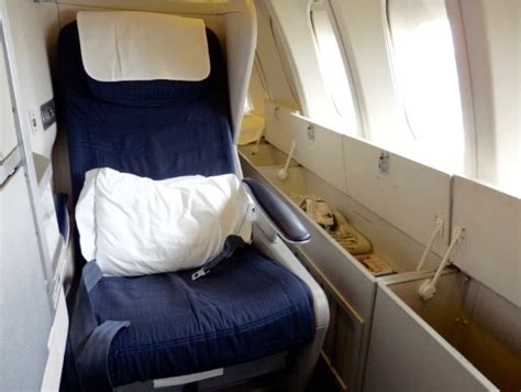 Review: British Airways Jumbo Jet B747 Club World – Reviews – Blog ...