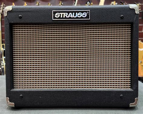 Strauss SM-T5 5 Watt Combo Valve Amplifier - Pre-Loved | Guitar Bros