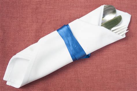 How To Fold Cutlery Into A Napkin Our Everyday Life