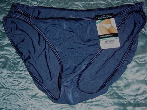 Vanity Fair ILLUMINATION String Bikini Panties Navy Blue XL NWT