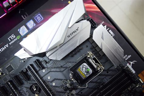 Asus Rog Maximus X And Strix Z370 E Gaming Motherboard Review