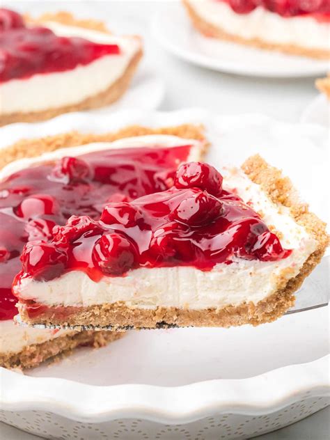Easy Cherry Cream Cheese Pie Recipe (No-Bake - 20 Minutes)