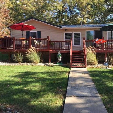 Schaefer Shoreline Adventures | Sunrise Beach MO