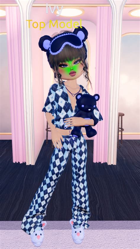 20 Best Outfit Ideas For The Dress To Impress Slumber Party Theme - DTI