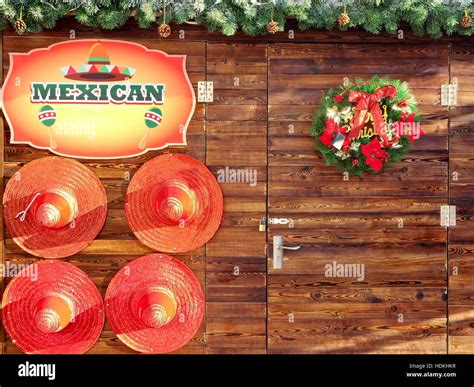 Decorative mexican sombrero hi-res stock photography and images - Alamy