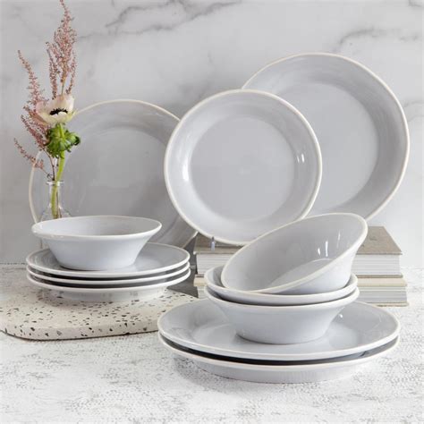 Kitchen & Dining - Dinnerware - Luxury Dinnerware Sets - Page 1 - Belle ...