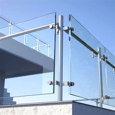 Design Inspiration: Make a Statement with Glass Stair Railing