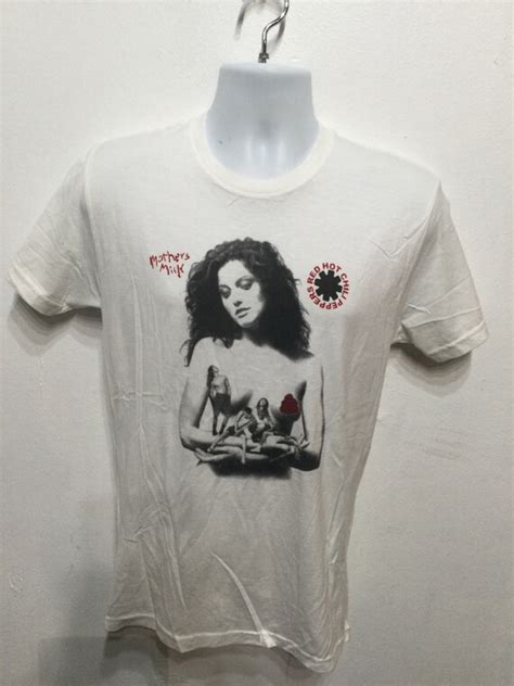 Vintage Printed Rock T Shirt The Red Hot Chili Pep Gem