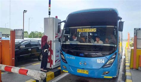 H 1 Lebaran 2024 Lonjakan Trafik Kendaraan Masih Terjadi Di Jalan Tol