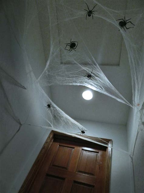 DIY Spooky Halloween Hallway - Decoration Ideas