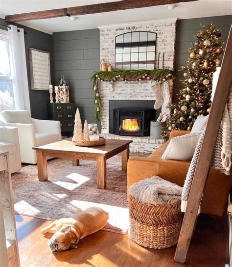 25 Cozy Christmas Living Room Ideas For This Festive Season