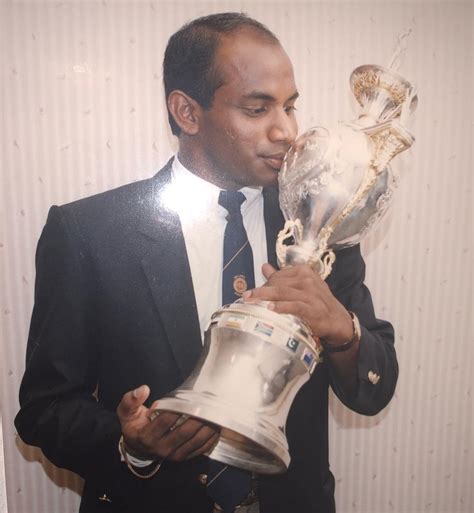 (Photos) Sanath Jayasuriya kisses the 1996 World Cup trophy - Island ...