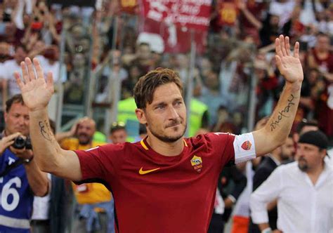 Dieci Motivi Per Apprezzare Francesco Totti Anche Al Cinema