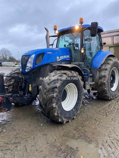 NEW HOLLAND T7 250 AUTOCOMMAND D Occasion Tracteur Agricole 215 Ch