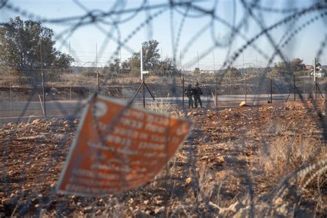 Tropas israelíes hieren a dos palestinos en Cisjordania