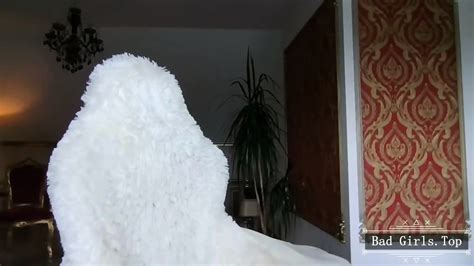 Curvy Big Boobs And Ass Blonde Milf Webcam Teasing