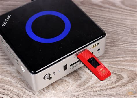 Обзор и тестирование флэш-накопителя Silicon Power Blaze B50 объемом ...