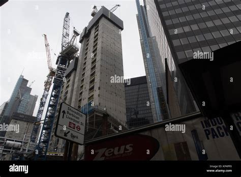 100 bishopsgate construction hi-res stock photography and images - Alamy