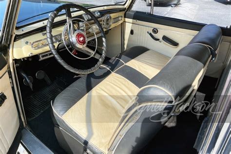 Lincoln Continental Interior