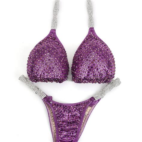 IFBB BIKINI Pro Haneul Seong ソンハヌル選手着用写真 フィットネス大会SEASONはシーズンビキニで