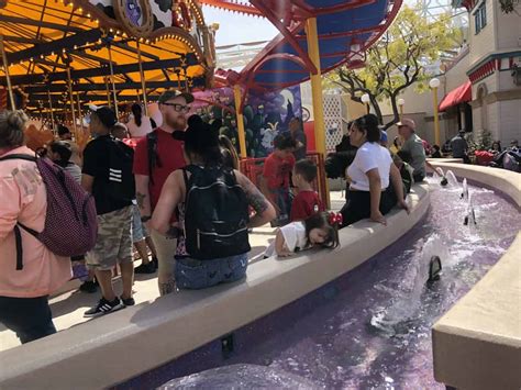 Photos Video Jessie S Critter Carousel Makes Its Big Debut At Disney