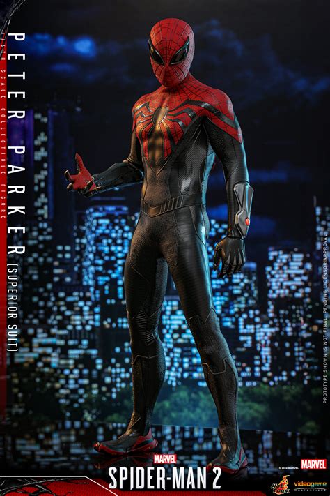 Marvel S Spider Man Peter Parker Spider Man Superior Suit Figure By Hot Toys The Toyark News