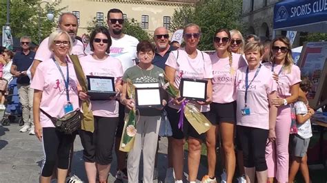 In 500 A Melegnano Alla Camminata In Rosa Dedicata A Simone Benelli