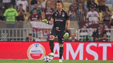 Koka Fábio goleiro do Fluminense completará 100 jogos na Libertadores