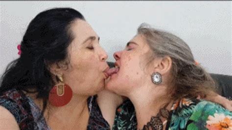 Bbw Hot Passionate Kissing Joyce Houston Vs Herminia Delphin New Kc Clip Hd