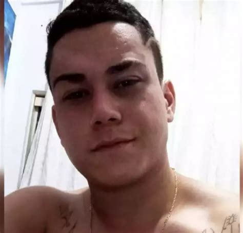 É Um Pedaço Da Gente Que Vai Diz Mãe De Rapaz Assassinado Por Ex De