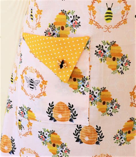 Retro Honey Bee Apron For Women Polka Dots Kitschnstyle Etsy