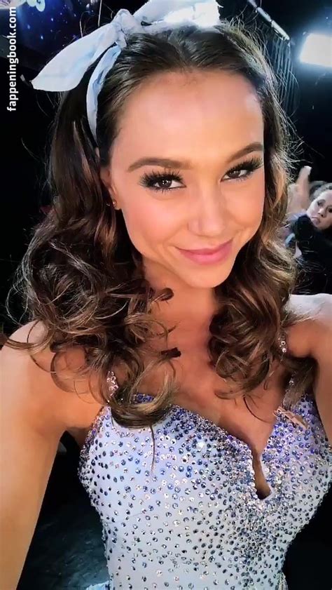 Alexis Ren Alexxissren Nude OnlyFans Leaks The Fappening Photo FappeningBook