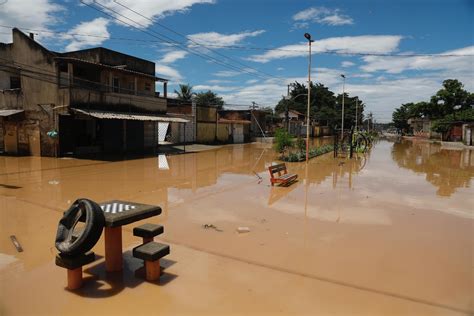 Temporal Provoca Alagamentos E Deslizamentos No RJ Oito Pessoas Morreram